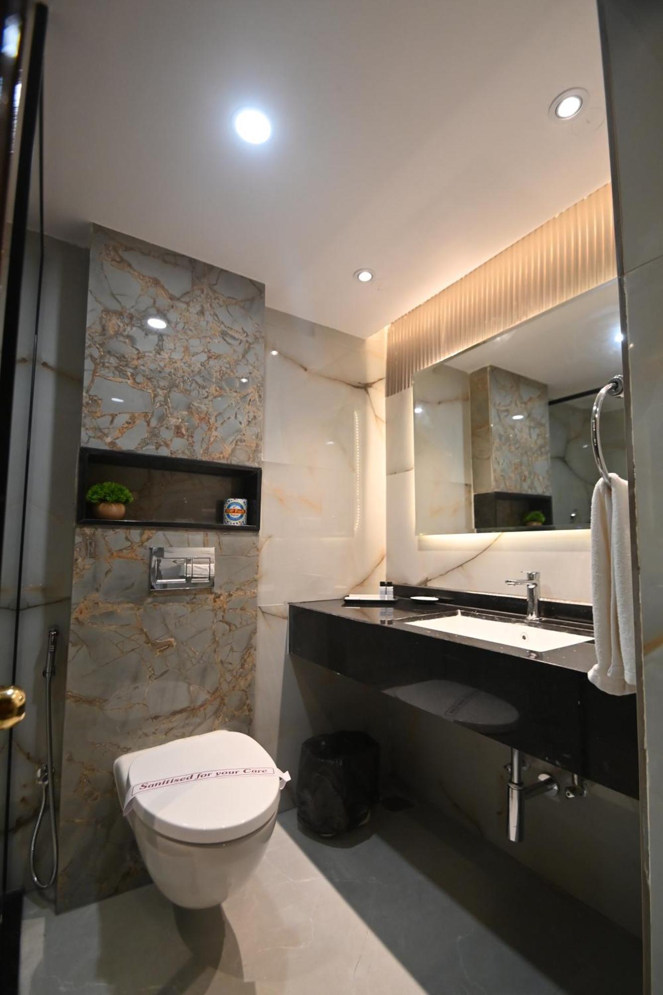 فندق Rns Residency Sea View Māvalli المظهر الخارجي الصورة