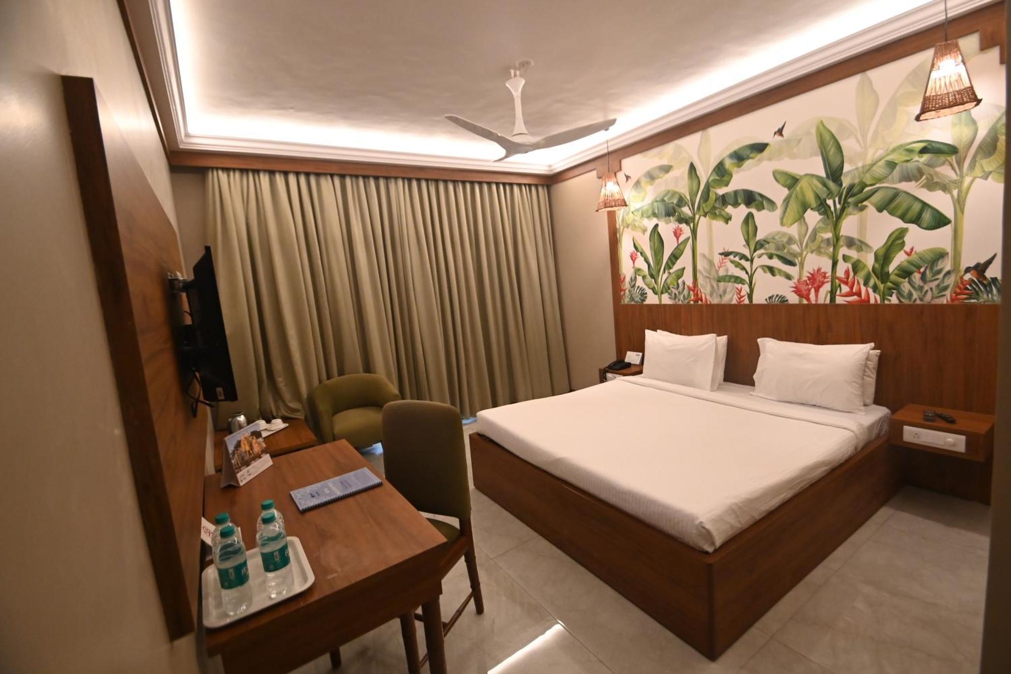 فندق Rns Residency Sea View Māvalli المظهر الخارجي الصورة
