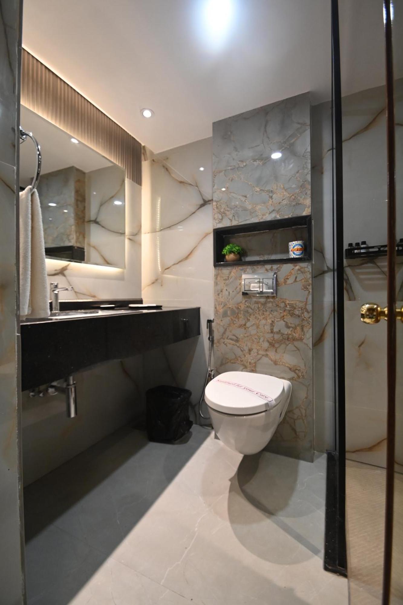 فندق Rns Residency Sea View Māvalli المظهر الخارجي الصورة
