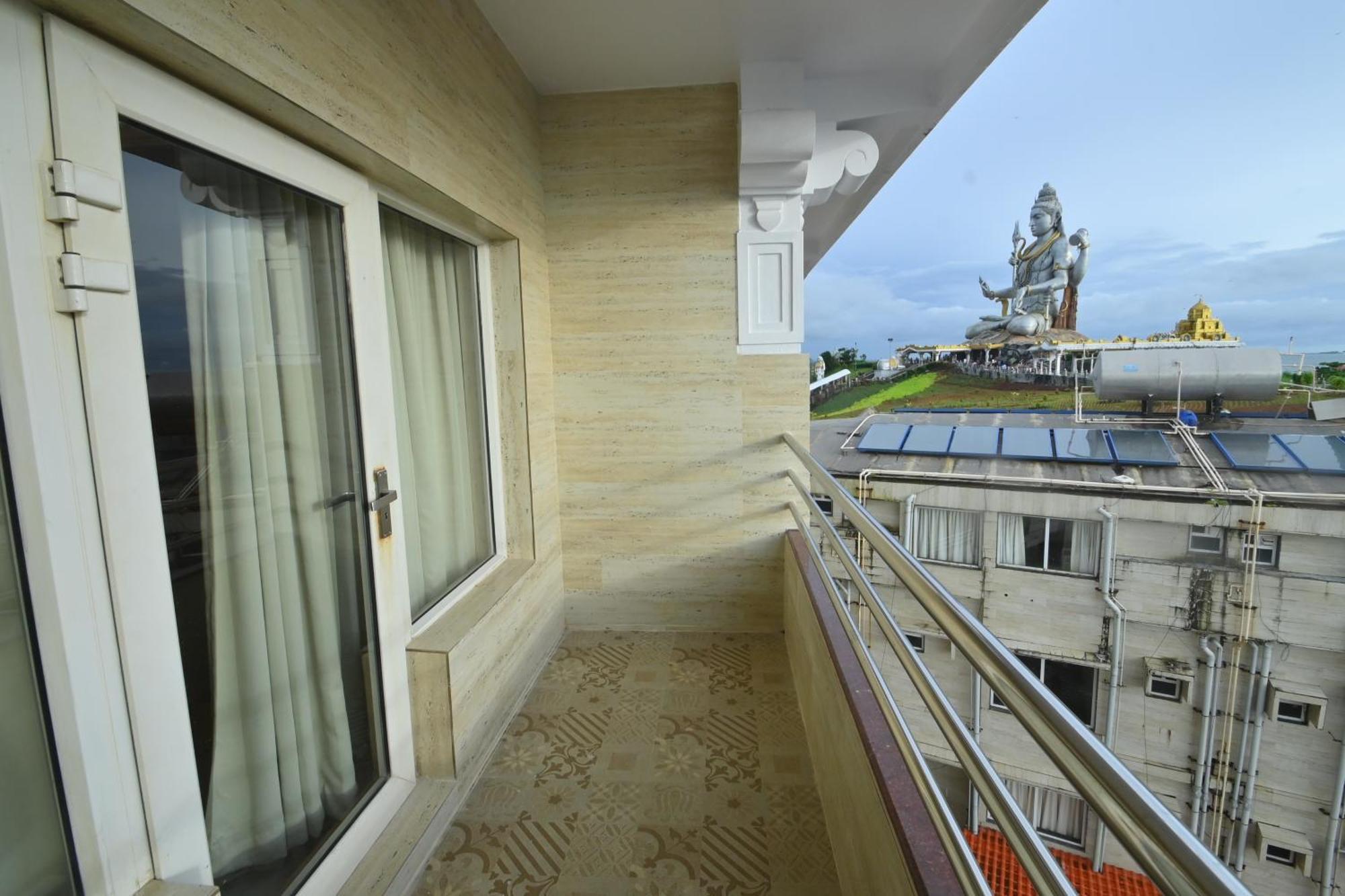 فندق Rns Residency Sea View Māvalli المظهر الخارجي الصورة
